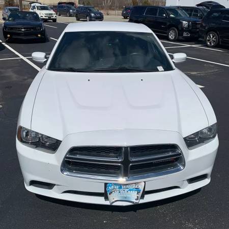 ! 2013 DODGE CHARGER SEDAN ! - - by dealer - vehicle for sale in Rowley, MA – photo 4
