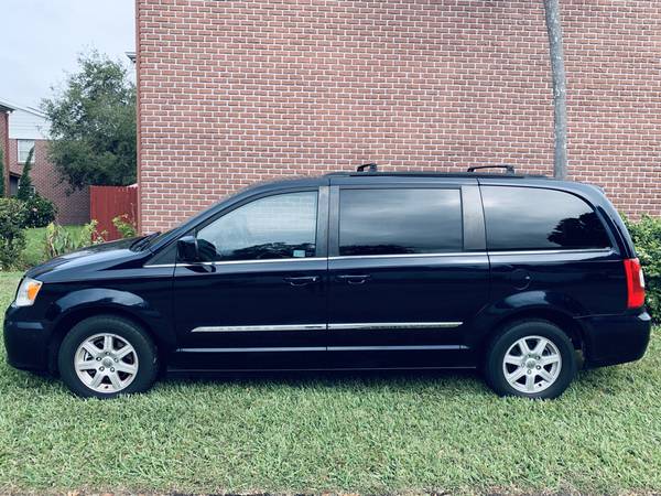 2011 Chrysler Town & Country - cars & trucks - by dealer - vehicle... for sale in SAINT PETERSBURG, FL – photo 4