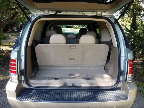 2005 Mercury Mountaineer with 3rd Row Seating for sale in Punta Gorda, FL – photo 3