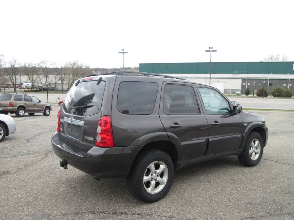 2006 Mazda Tribute (AWD) - - by dealer - vehicle for sale in Hutchinson, MN – photo 5
