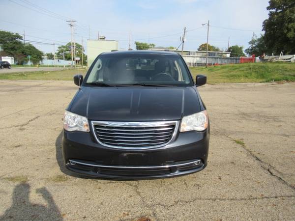 2014 Chrysler Town and Country Touring 4dr Mini Van - cars & trucks... for sale in Bloomington, IL – photo 19