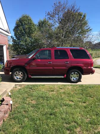 2006 Escalade AWD 52k actual miles for sale in Richmond, KY – photo 2