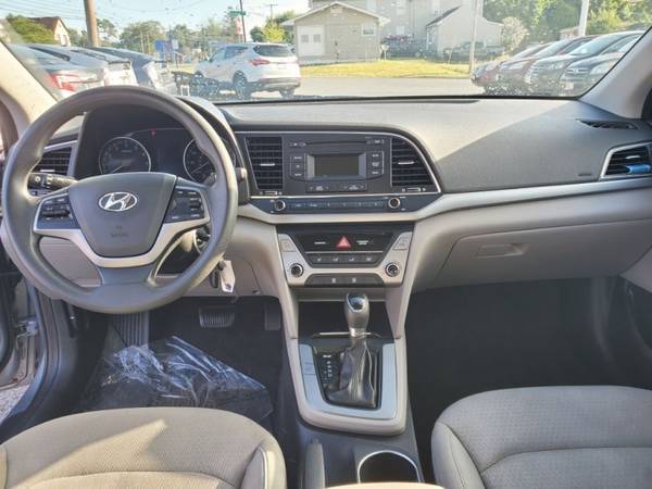 2017 HYUNDAI ELANTRA SE with Low miles and Clean carfax! - cars &... for sale in Winchester, MD – photo 11