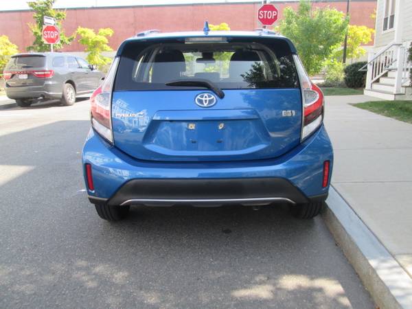 2018 TOYOTA PRIUS C 28000 MILES ONE OWNER CLEAN CARFAX NO ACCIDENT -... for sale in Brighton, MA – photo 4