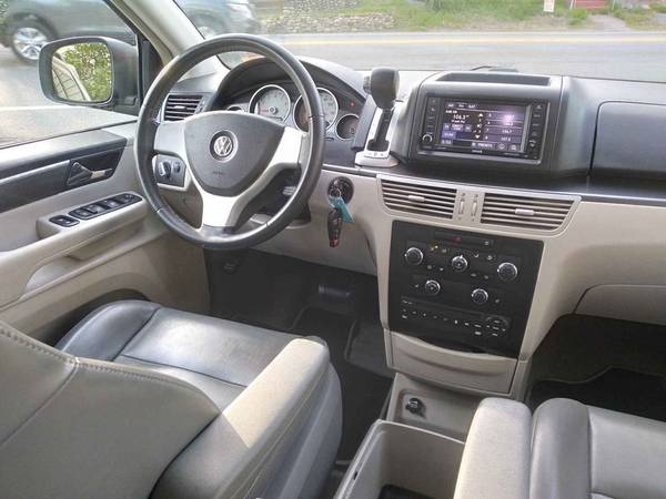 10 VW ROUTAN LUXURY MINIVAN Leather-Captain Chairs-DVD Maint for sale in East Derry, NH – photo 6
