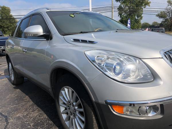 Very Nice! 2009 Buick Enclave! 3rd Row! Guaranteed Finance! for sale in Ortonville, MI – photo 12