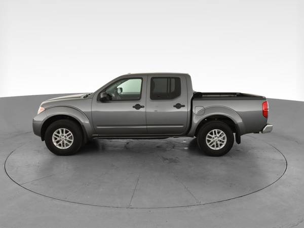 2017 Nissan Frontier Crew Cab SV Pickup 4D 5 ft pickup Gray -... for sale in Easton, PA – photo 5