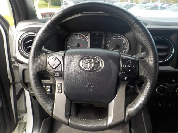 2017 Toyota Tacoma TRD SPORT DOUBLE CAB 4X4, MOTO METAL WHEELS, TOW... for sale in Virginia Beach, VA – photo 22