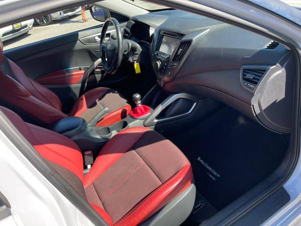 Check Out This Spotless 2014 Hyundai Veloster with 77, 422 for sale in South Windsor, CT – photo 14