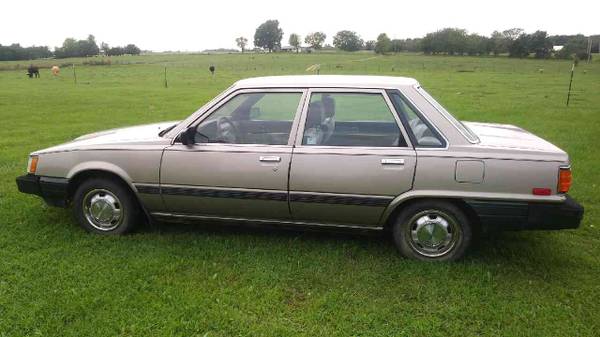 1986 Toyota Camry for sale in Eldon, MO – photo 2