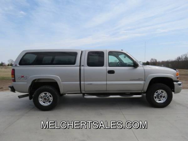 2004 GMC SIERRA 2500HD EXT CAB 143 5 WB 4WD SLT - - by for sale in Neenah, WI – photo 2