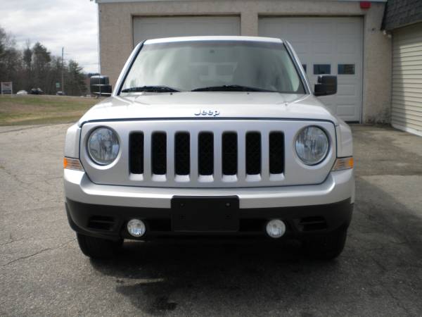 Jeep Patriot Latitude edition 4X4 Reliable fun SUV 1 Year for sale in Hampstead, NH – photo 2
