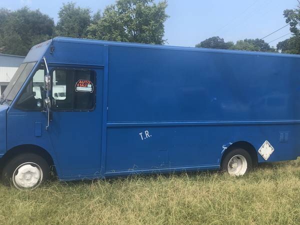 step van , food truck , box truck , bread truck for sale for sale in Knoxville, TN
