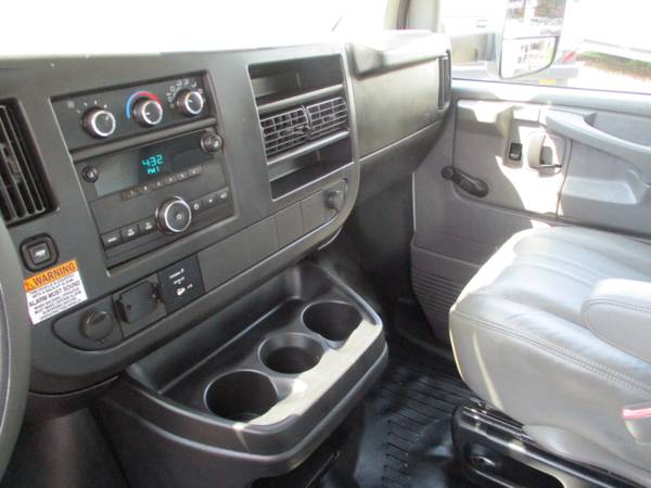 2013 Chevrolet Express G3500 14 FOOT BOX TRUCK W/ LIFTGATE for sale in south amboy, NJ – photo 13