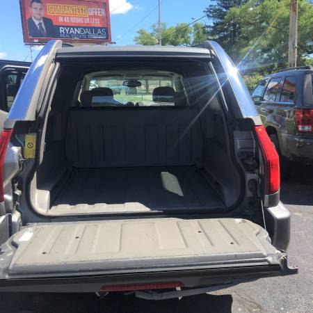 2005 GMC ENVOY XUV - cars & trucks - by dealer - vehicle automotive... for sale in URBANA, IL – photo 5