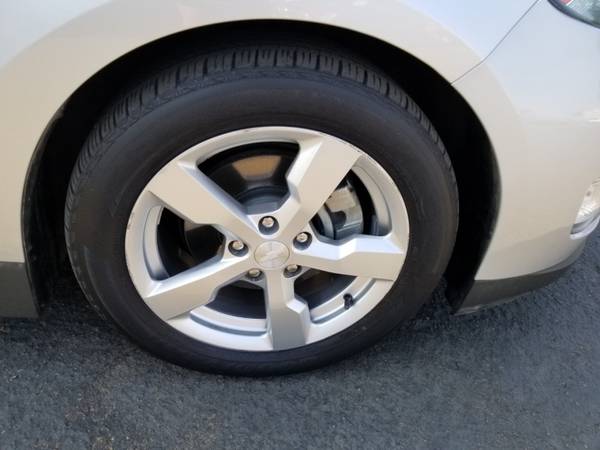 2012 Chevrolet Volt 5dr HB "FAMILY OWNED BUSINESS SINCE 1991" - cars... for sale in Chula vista, CA – photo 7