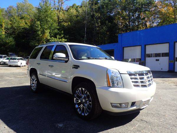 2008 Cadillac Escalade AWD - CARFAX ADVANTAGE DEALERSHIP! for sale in Mansfield Center, CT – photo 7