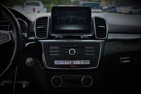 2018 Mercedes-Benz GLE GLE 350 4dr SUV SUV - cars & trucks - by... for sale in Miami, MI – photo 19