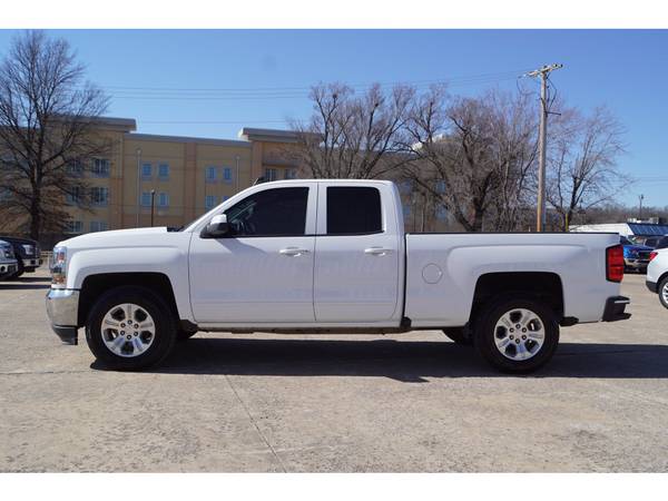 2016 Chevrolet Chevy Silverado 1500 LT - - by dealer for sale in Claremore, OK – photo 20