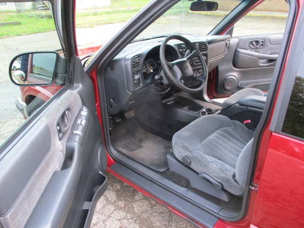 2001 Chevrolet S10 Blazer 2 Door 4x4 - cars & trucks - by dealer -... for sale in Canton, OH – photo 13
