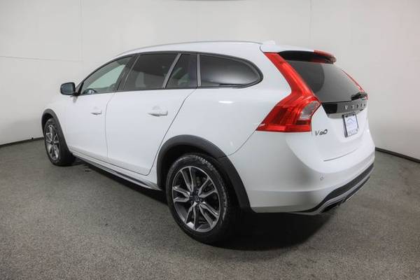 2017 Volvo V60 Cross Country, Ice White - cars & trucks - by dealer... for sale in Wall, NJ – photo 3