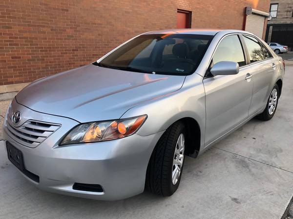 Toyota Camry LE 2007 - cars & trucks - by owner - vehicle automotive... for sale in Chicago, IL – photo 2
