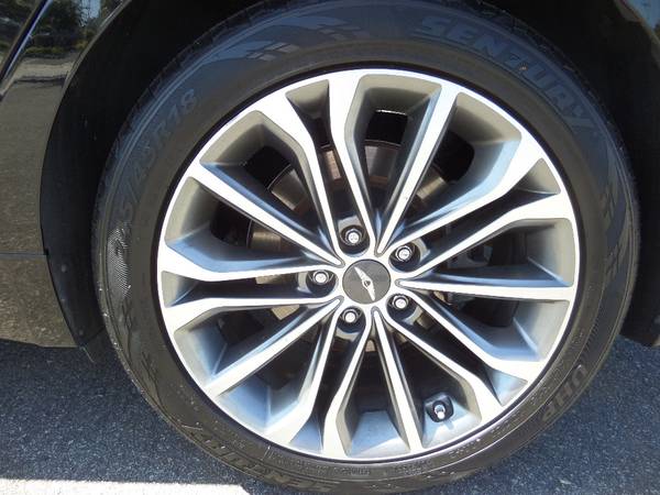2015 Hyundai Genesis 3.8l warranty loaded all new tires all records for sale in Escondido, CA – photo 4