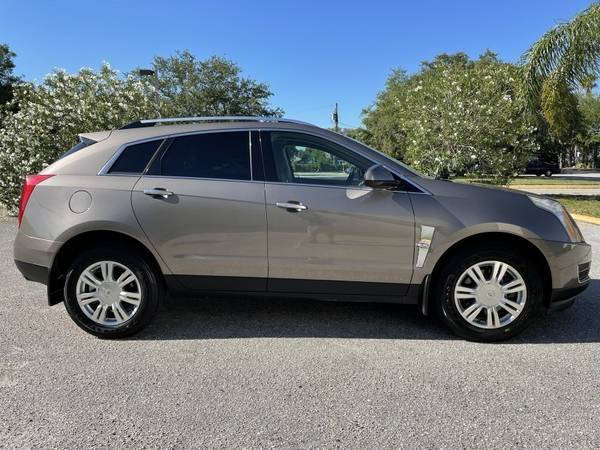 2011 Cadillac SRX Luxury Collection CLEAN CARFAX SHALE INTERIOR for sale in Sarasota, FL – photo 6