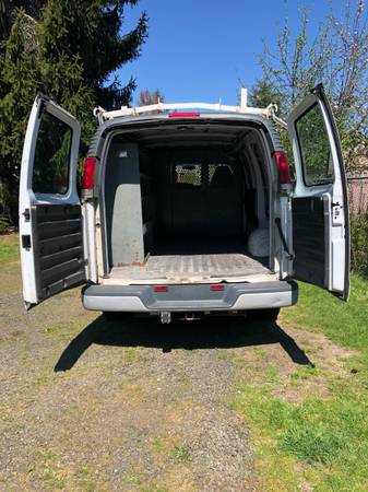 1999 Chevy Express 2500 Van w/Ladder rack & Tow package - cars & for sale in Olympia, WA – photo 10