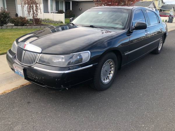Lincoln Town Car Cartier L Edition for sale in Roslyn, WA