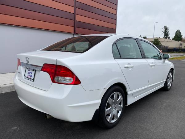 One Owner 2009 Honda Civic LX Sedan In Great Condition. Only 82K>>>... for sale in Seattle, WA – photo 3