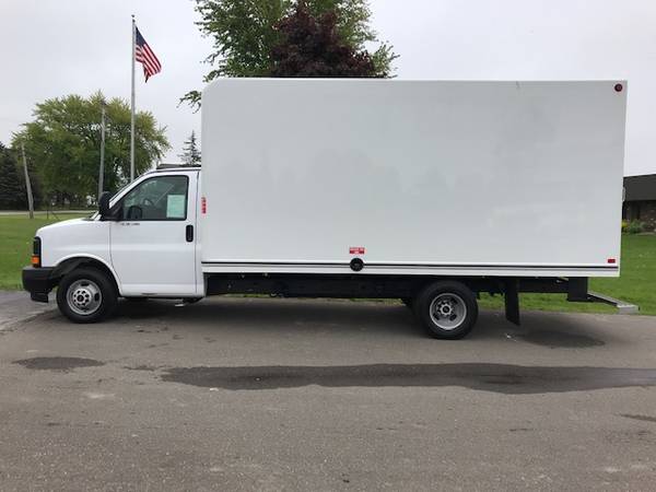 2017 GMC Savana 16' Box Truck ***FACTORY WARRANTY***REDUCED*** for sale in Swartz Creek,MI, IA – photo 2