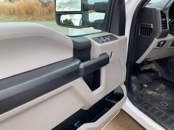 2019 Ford F350 4X4 Flat bed! LOW MILES! - cars & trucks - by dealer... for sale in Jerome, NV – photo 9
