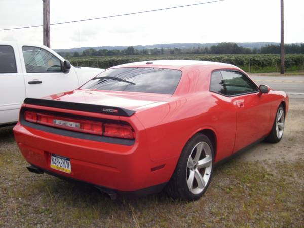 GREAT INVESTMENT--2009 DODGE CHALLENGER SRT8 CLASSIC--6.1 V8--GORGEOUS for sale in North East, PA – photo 7