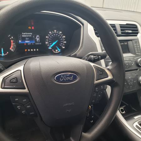 2014 Ford Fusion SE, 134, 200 miles for sale in La Crosse, WI – photo 3