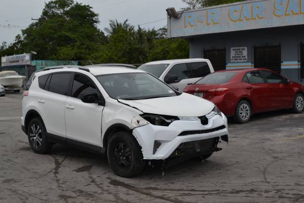 2018 Toyota RAV4 - - by dealer - vehicle automotive sale for sale in Miami, FL – photo 3