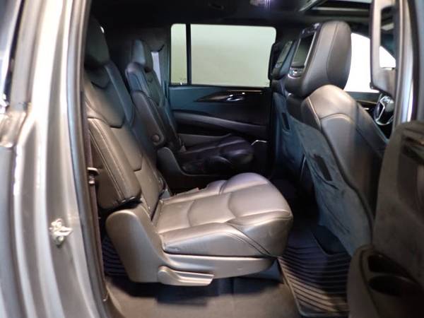 2017 Cadillac Escalade ESV - - by dealer - vehicle for sale in Gretna, IA – photo 8