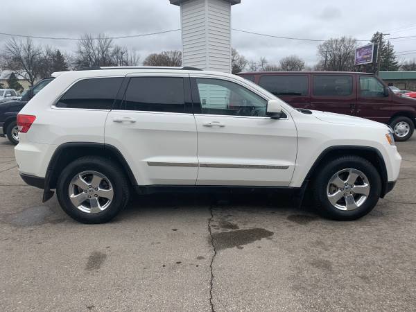 ★★★ 2012 Jeep Grand Cherokee Laredo 4x4 / Excellent Shape! for sale in Grand Forks, ND – photo 5