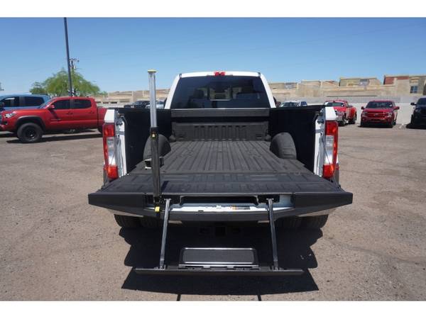 2019 Ford f-350 f350 f 350 Super Duty LARIAT 4WD CREW - Lifted for sale in Phoenix, AZ – photo 17