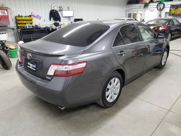 2007 Toyota Camry Hybrid - cars & trucks - by dealer - vehicle... for sale in Norwalk, IA – photo 3