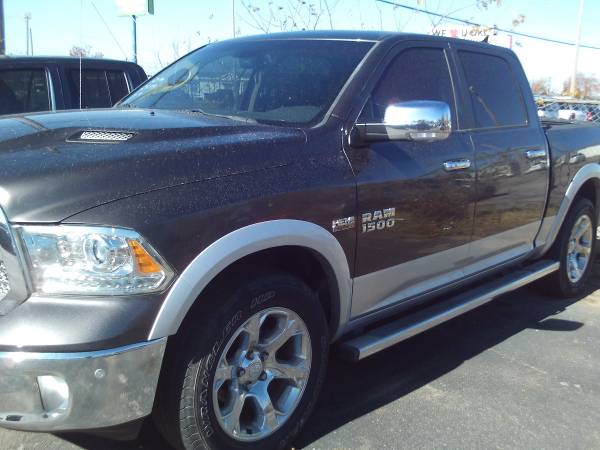 "PRICE REDUCED" 2014 Ram 1500 "Laramie" - cars & trucks - by dealer... for sale in Oklahoma City, KS – photo 4