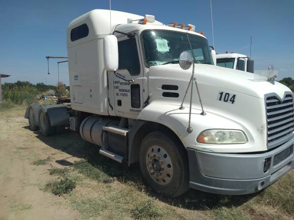 2011 Mack pinnacle for sale - cars & trucks - by owner - vehicle... for sale in Midland, TX – photo 7