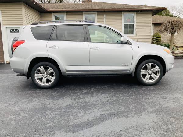 2008 TOYOTA RAV4 SPORT* ALL WHEEL DRIVE*SUNROOF - cars & trucks - by... for sale in Agawam, NY – photo 3