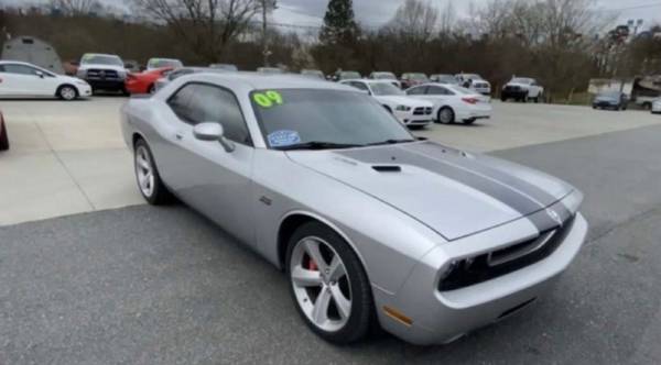 2009 DODGE CHALLENGER SRT-8 - - by dealer - vehicle for sale in Akron, PA – photo 4