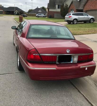 Mercury Grand Marquis - cars & trucks - by owner - vehicle... for sale in Tulsa, OK – photo 2