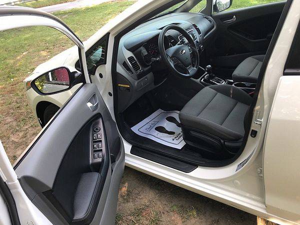 2017 Kia Forte 4d Sedan LX Auto *Guaranteed Approval*Low Down... for sale in Oregon, OH – photo 12