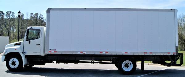 2013 Hino 268 24’ Box Truck 102 X 97 Cargo Truck Liftgate Refurbished for sale in Emerald Isle, VA – photo 11