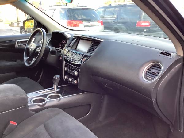 Nice! 2013 Nissan Pathfinder! Finance Guaranteed! - cars & trucks -... for sale in Ortonville, MI – photo 21