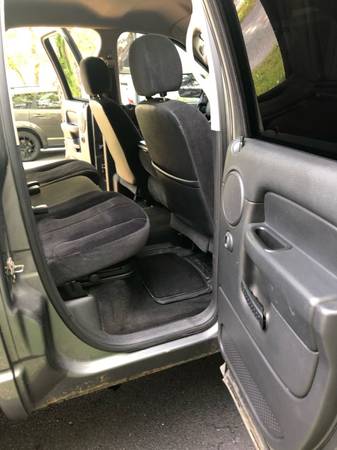 2005 Dodge Ram 2500 SLT - cars & trucks - by owner - vehicle... for sale in Falling Waters, WV – photo 5