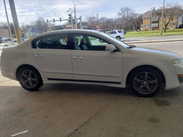 2008 VOLKSWAGEN PASSAT - cars & trucks - by dealer - vehicle... for sale in MILWAUKEE WI 53209, WI – photo 5